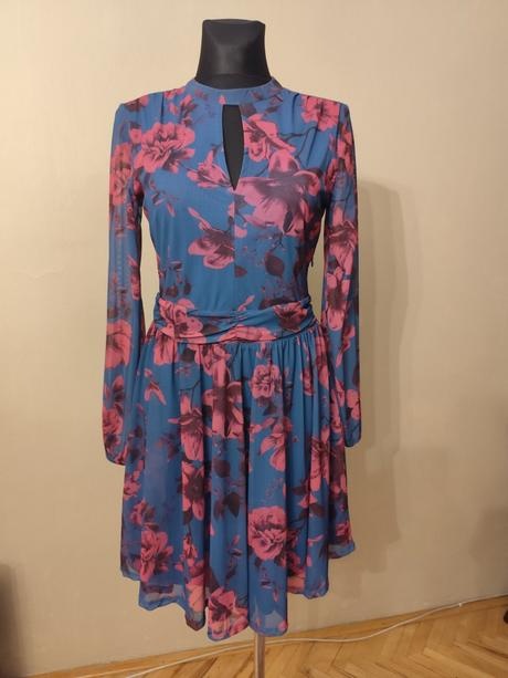 Šaty Mohito veľkosť M