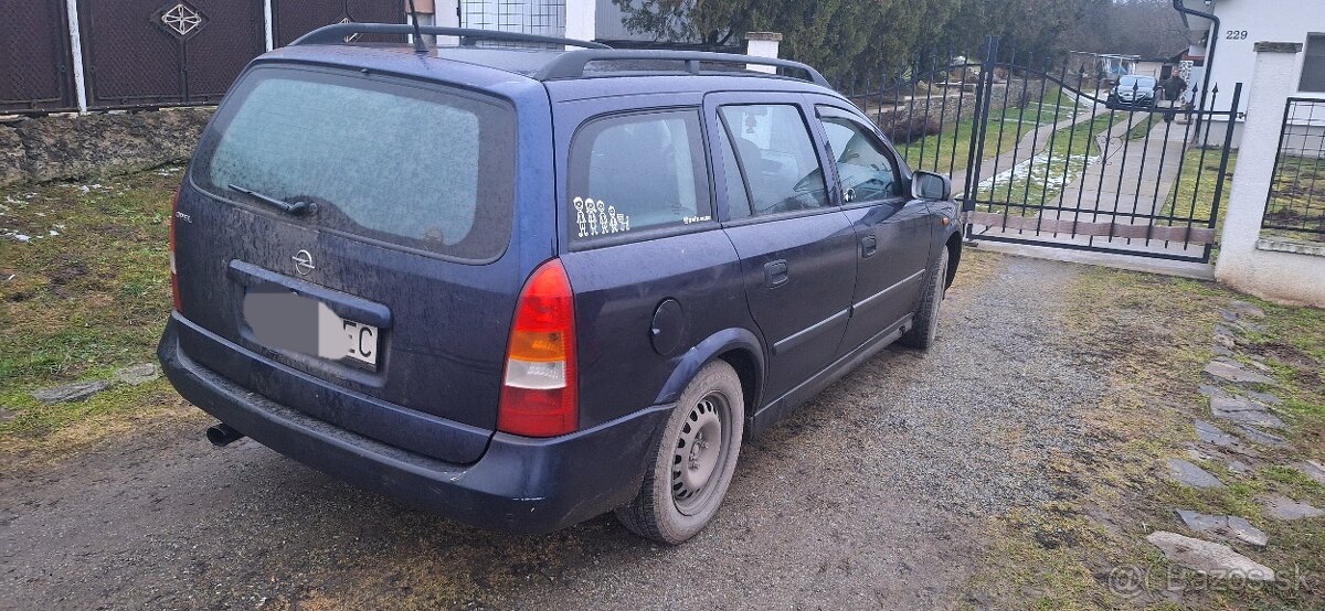 Predam opel astra combi