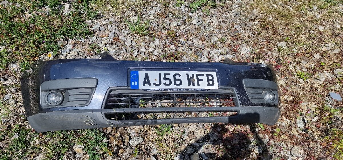 Predný naraznik ford focus 2