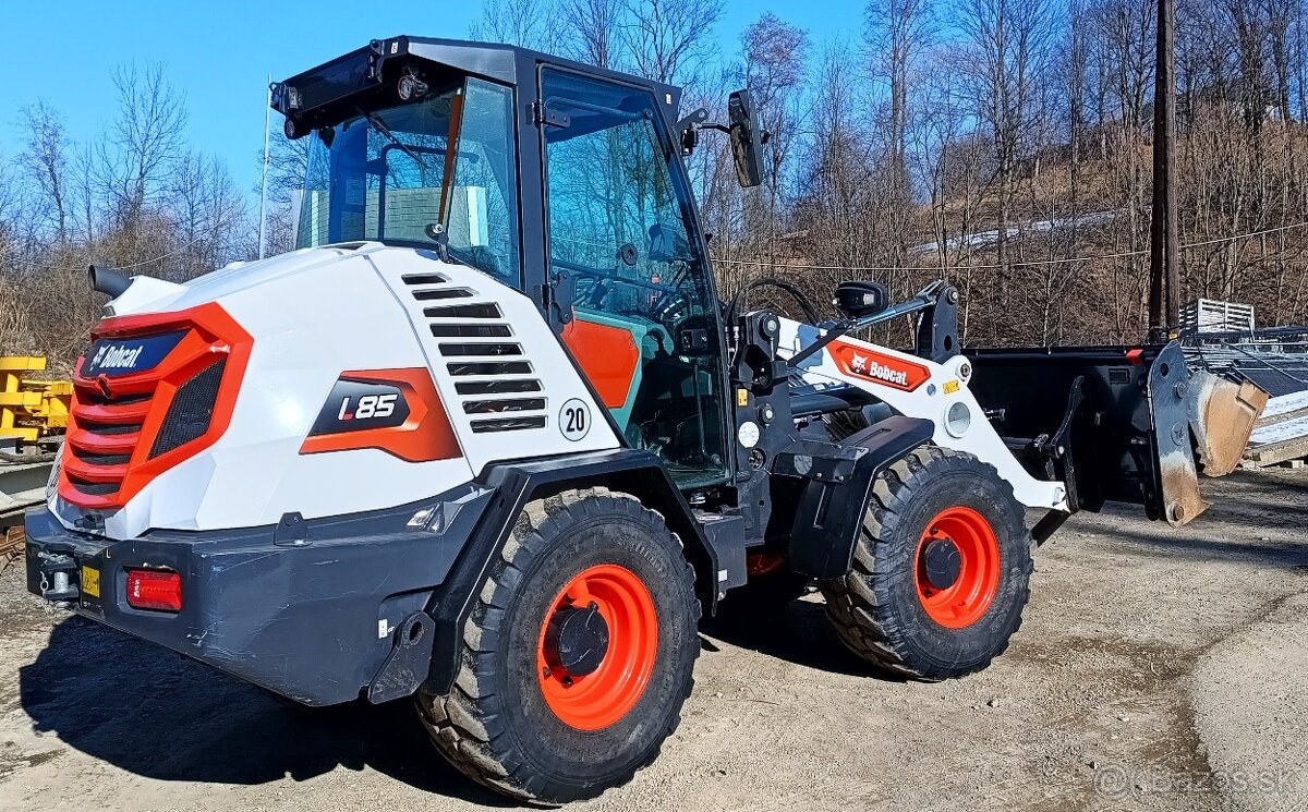nakladač Bobcat L 85 , Manitou , Kubota R070 ,JCB ,2022
