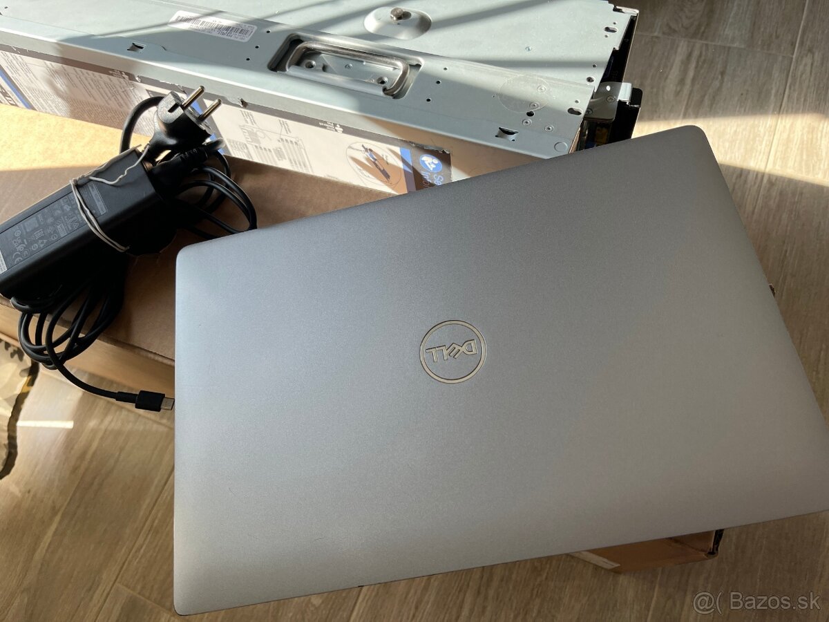 Dell 5430 i5-1235u ssd 512Gb RAM 24GB windows 11 sk