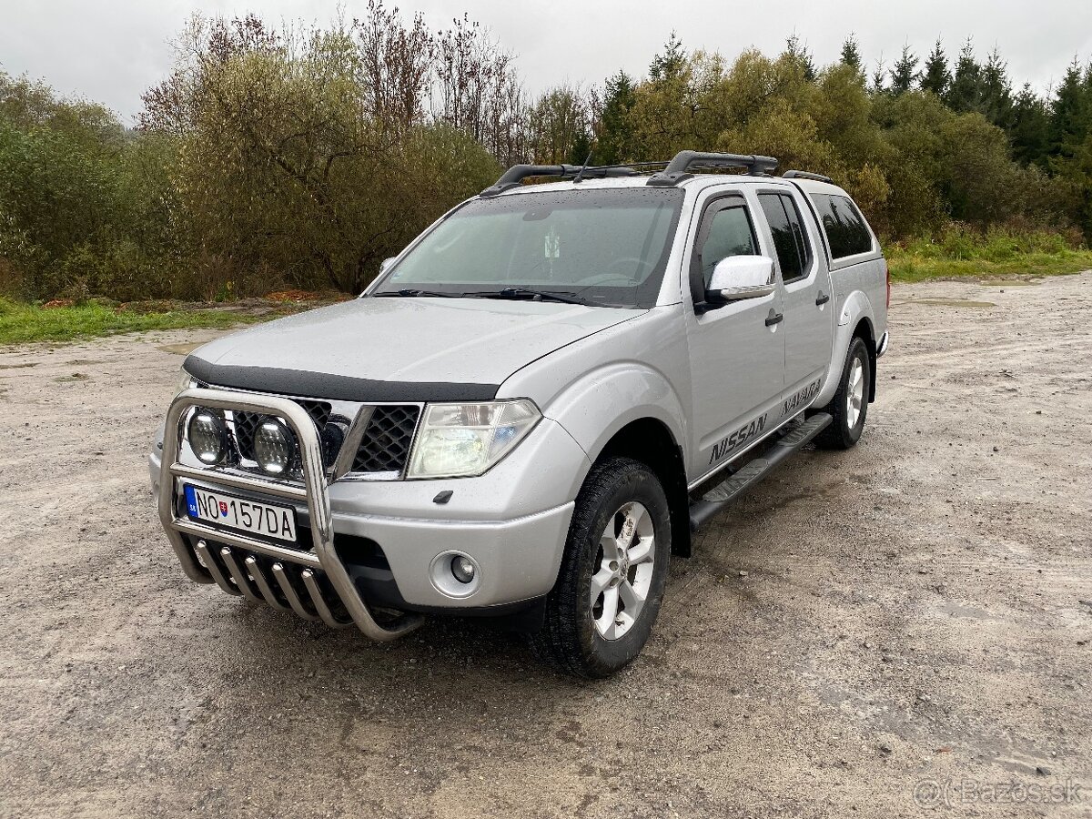 Navara D40