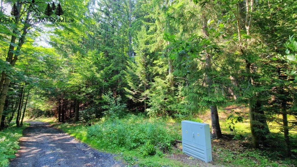 Stavebný pozemok s IS v lesnom prostredí Jarabá Nízke Tatry