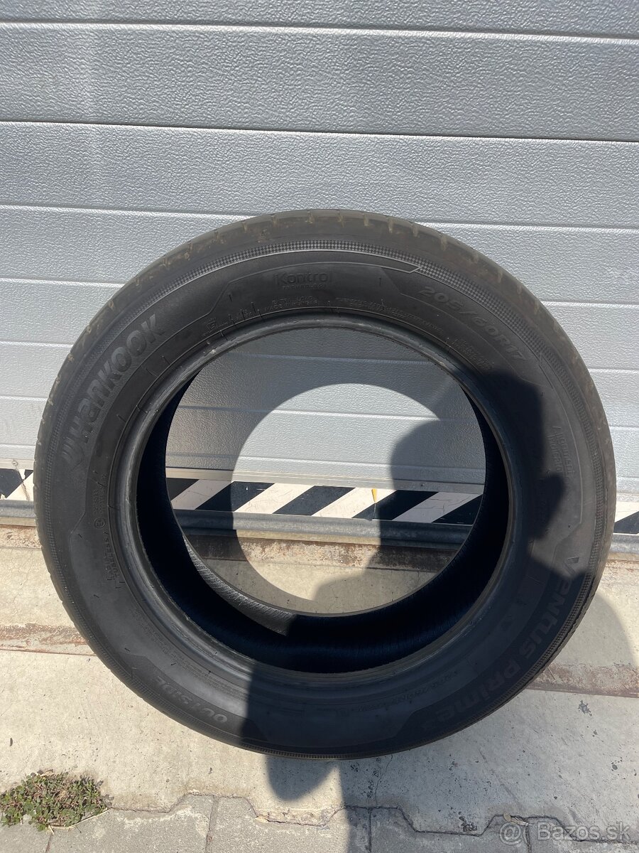 Predám letné pneu. 205/60 R17
