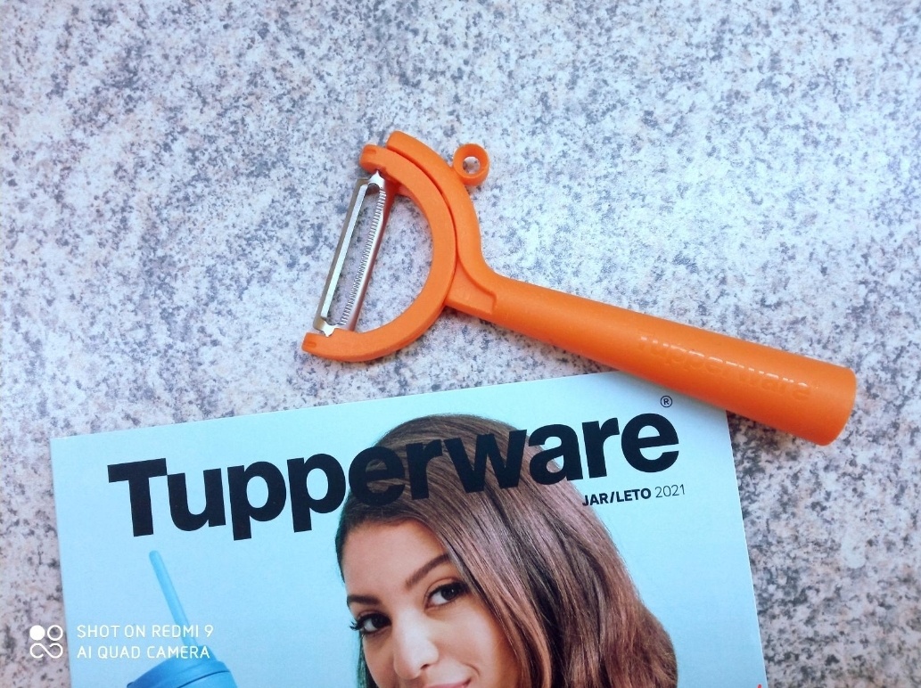 Tupperware škrabka 2v1