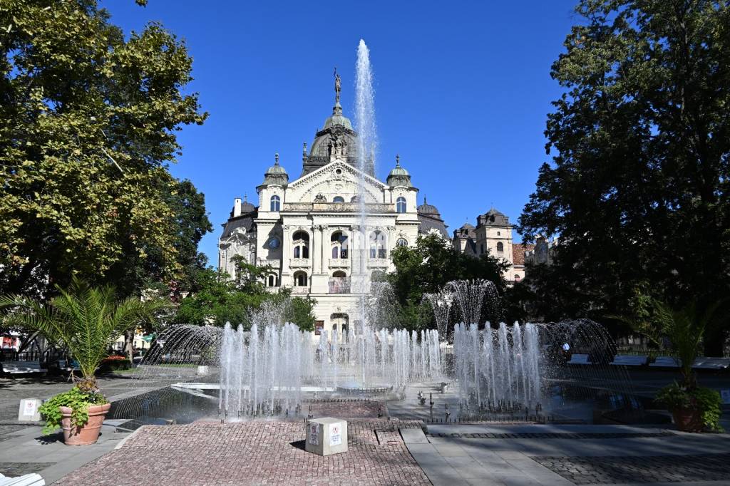 Staré Mesto-ul. Hlavná, 2 izb. tehlový pavlačový byt, 61 m2.