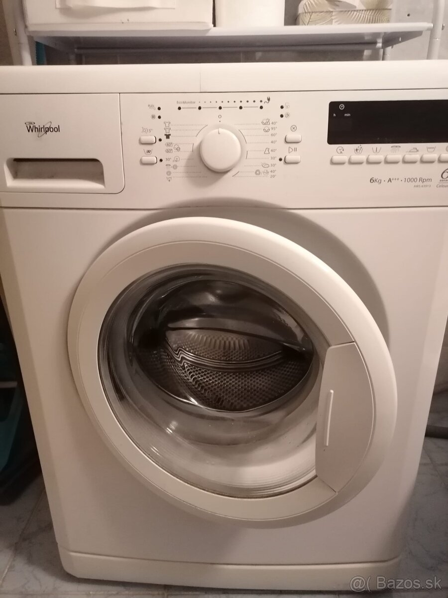 Práčka Whirlpool
