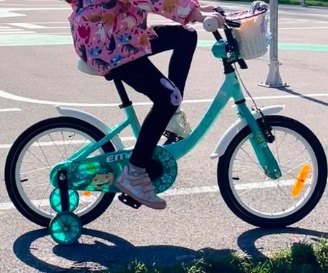 Kellys Emma 16" s pomocnymi kolieskami