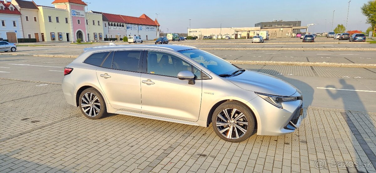 Toyota Corolla Combi TS 1,8 hybrid