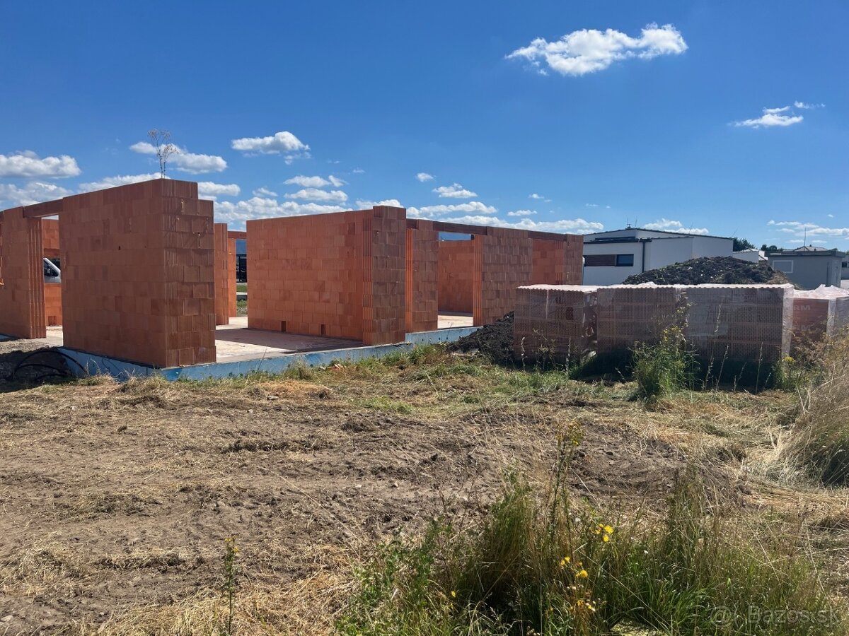 Novostavba 4 izbového RD Košťany nad Turcom (SECOLAND)