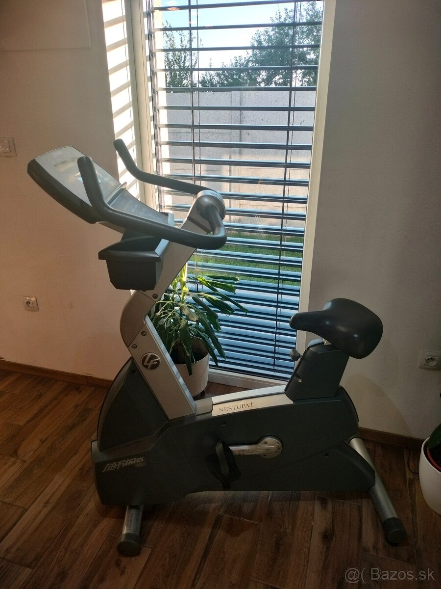 Life fitness 93c