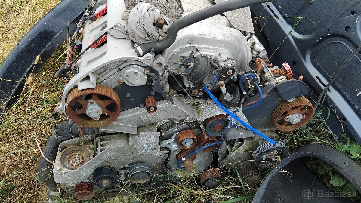 Motor audi 3,7 diely