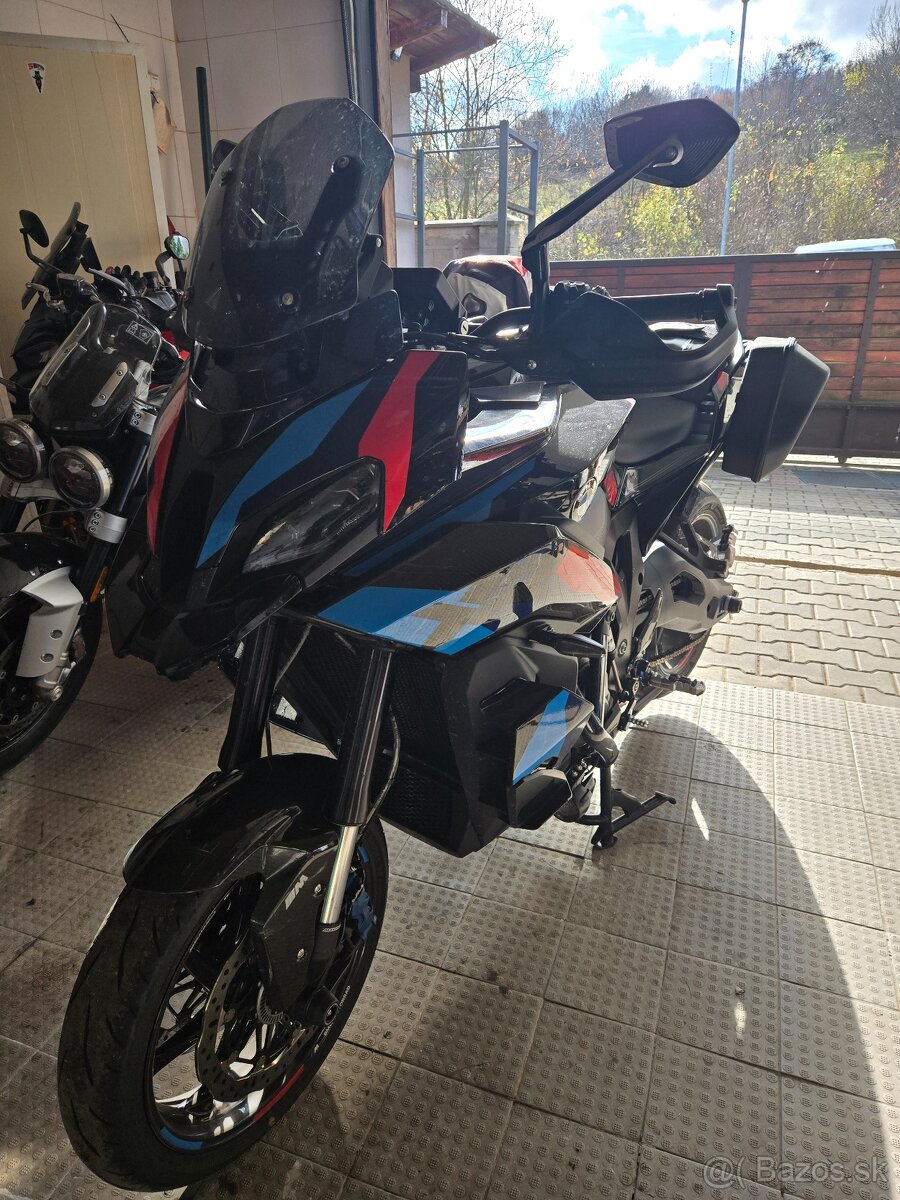 BMW M 1000 XR