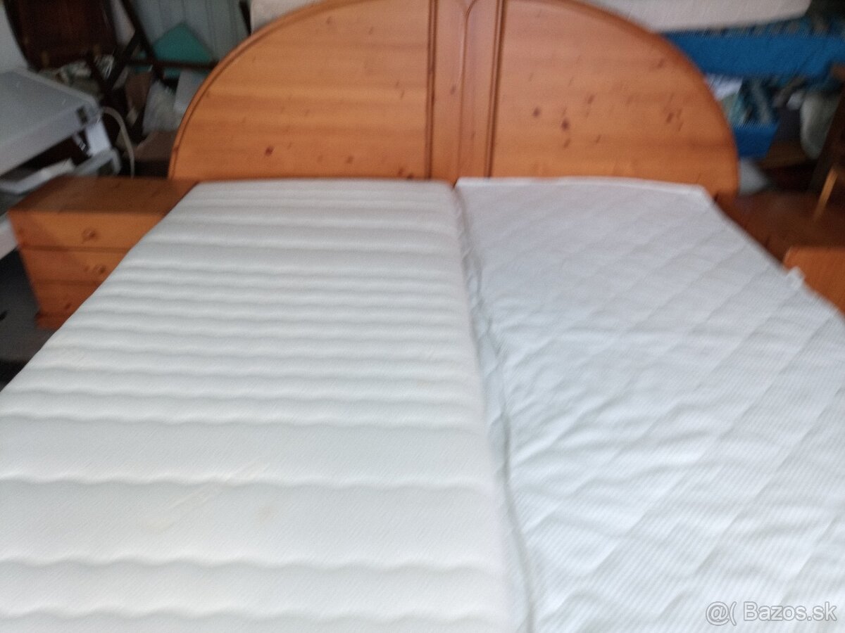 Manželská postel Masiv