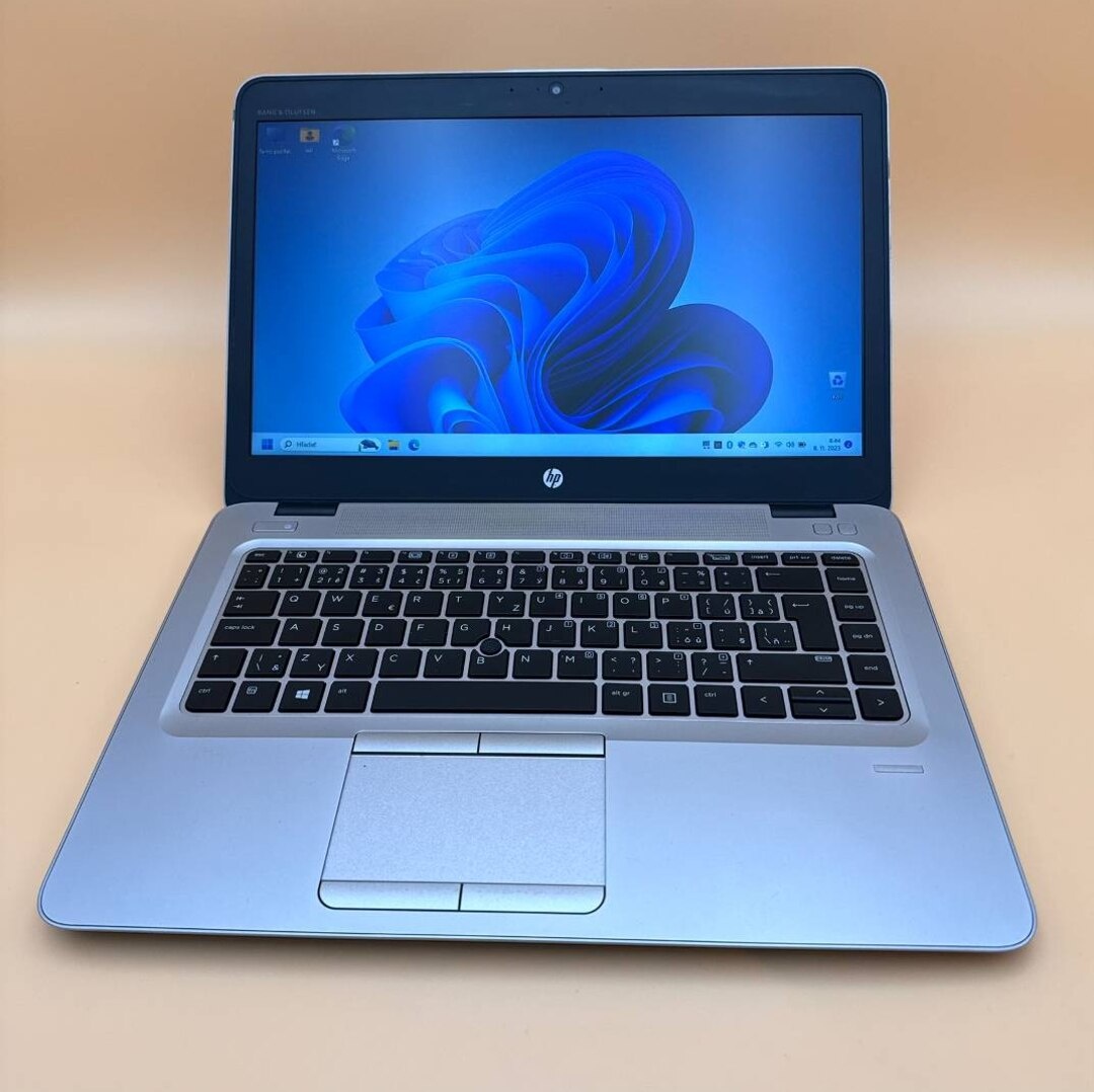 Notebook 14" HP.AMD PRO A10-8700B 4x1,80GHz.8gb ram.SSD 256