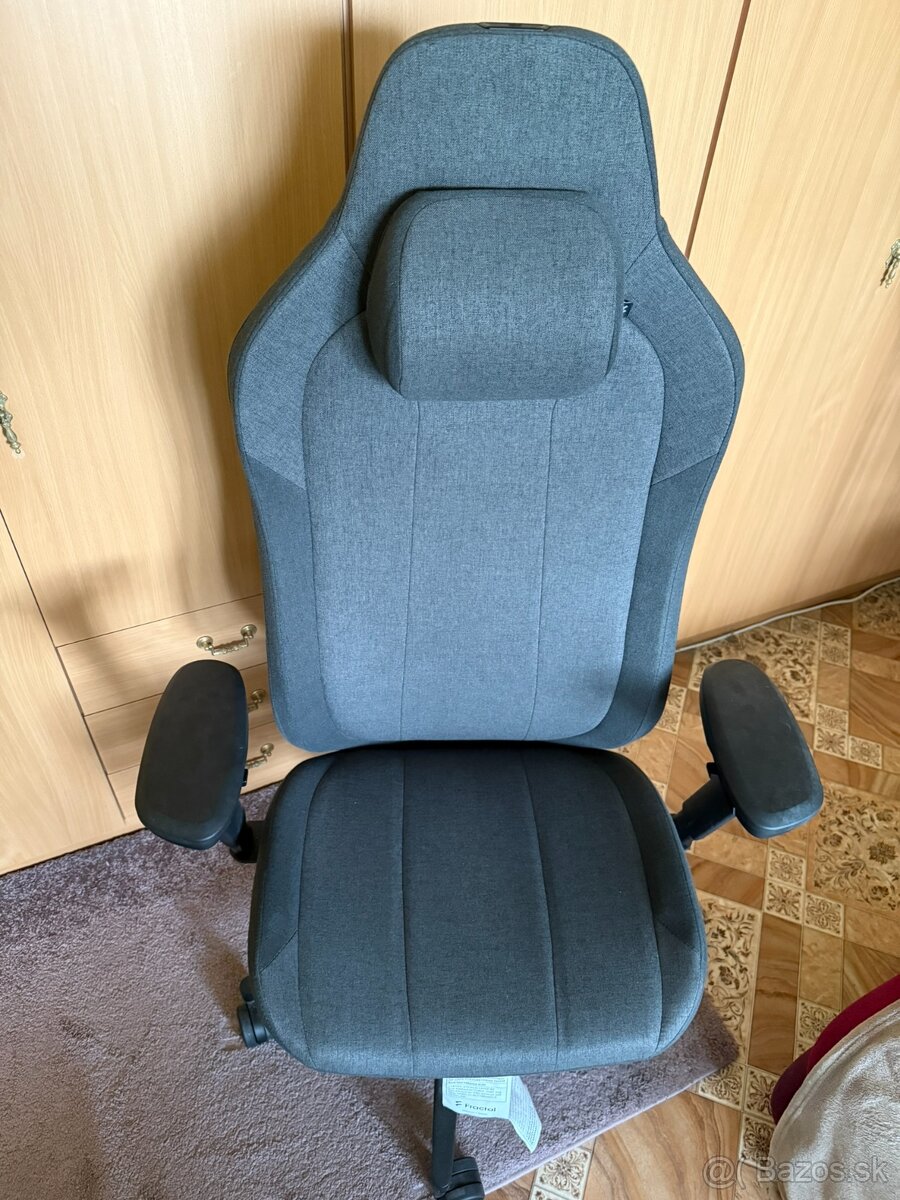 Kancelárske/Herné kreslo Fractal Design Refine Fabric Dark