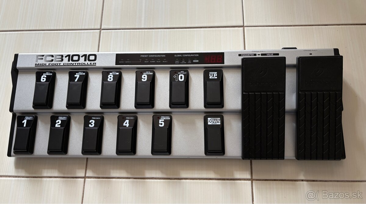 Behringer FCB1010 špeciálny nožný prepínač