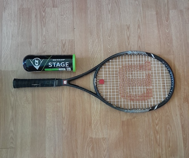 Tenisová raketa