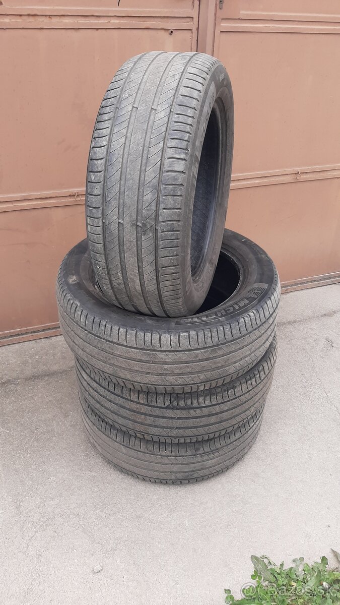 235/55r1 100V Michelin letne