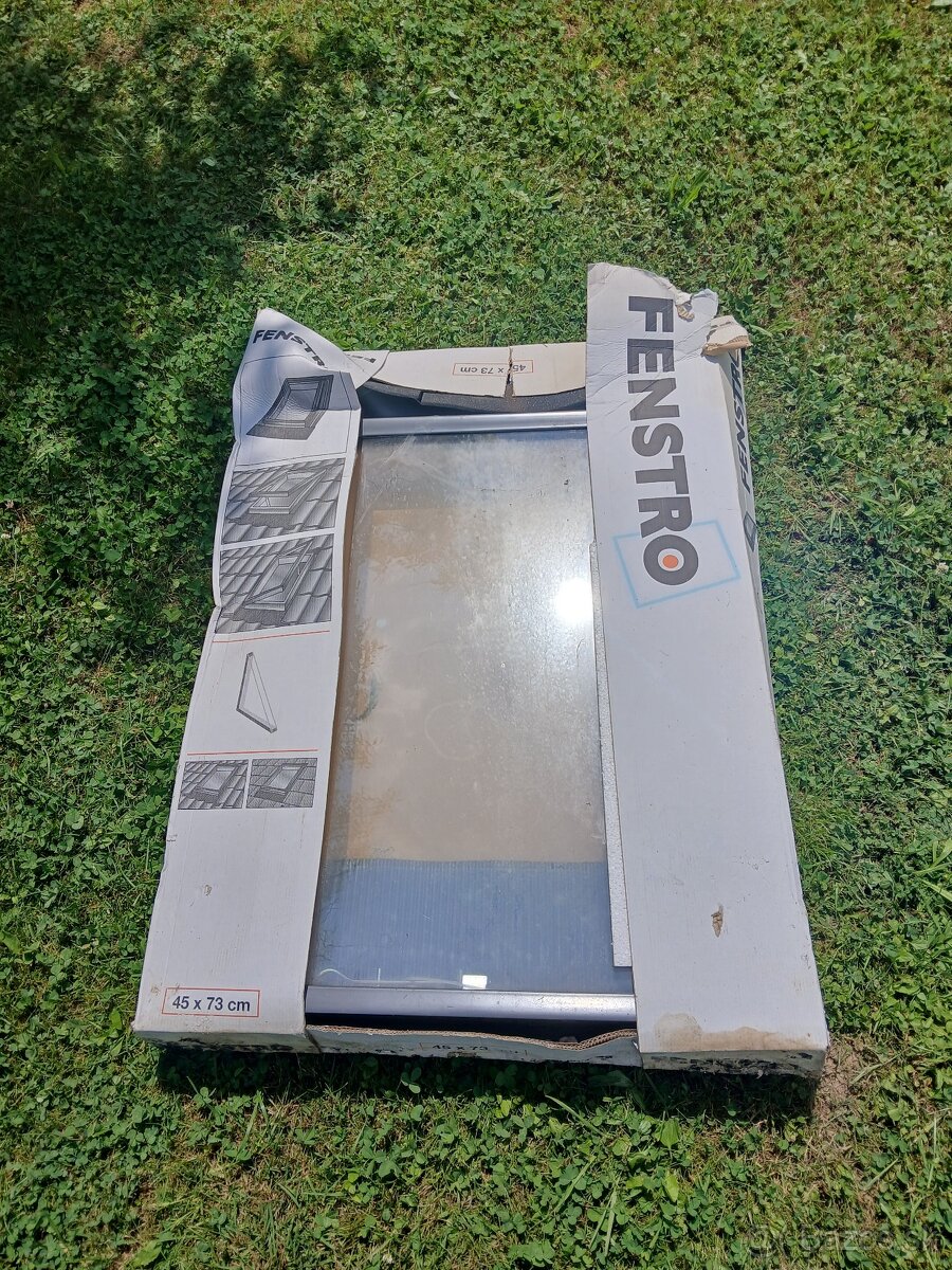 Stresne okno Fenstro 45x73