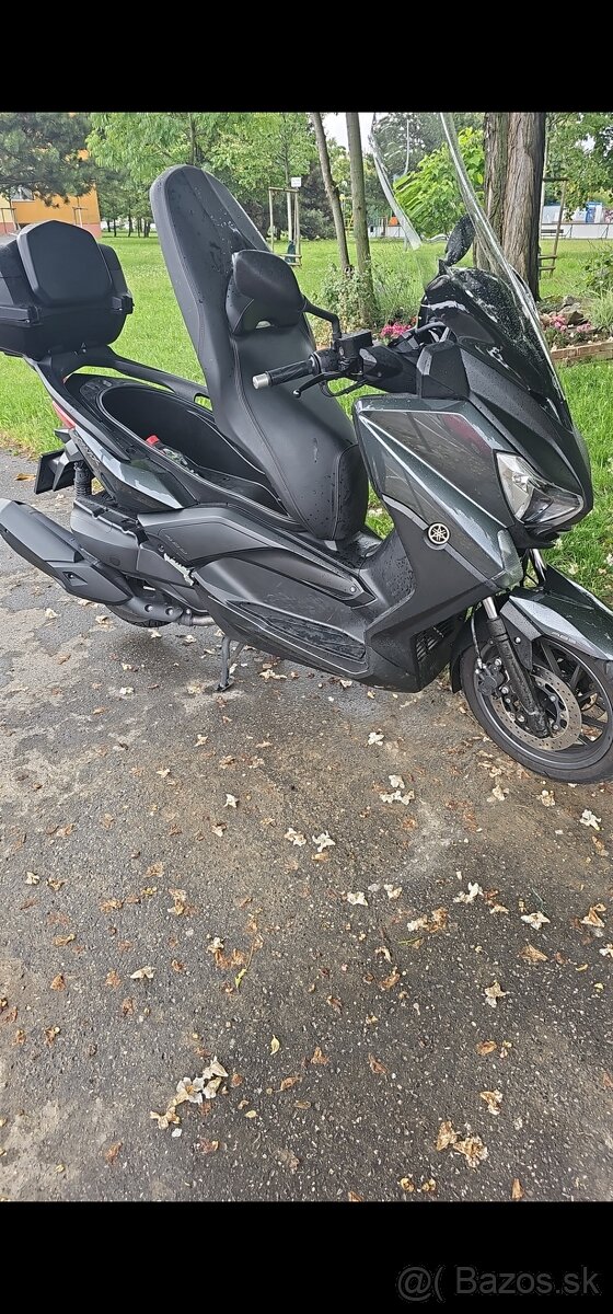 Yamaha xmax 400