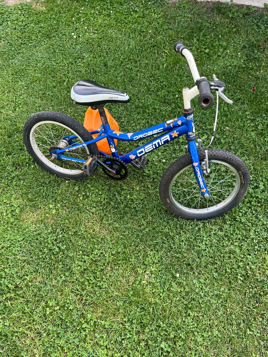 Detsky bicykel.