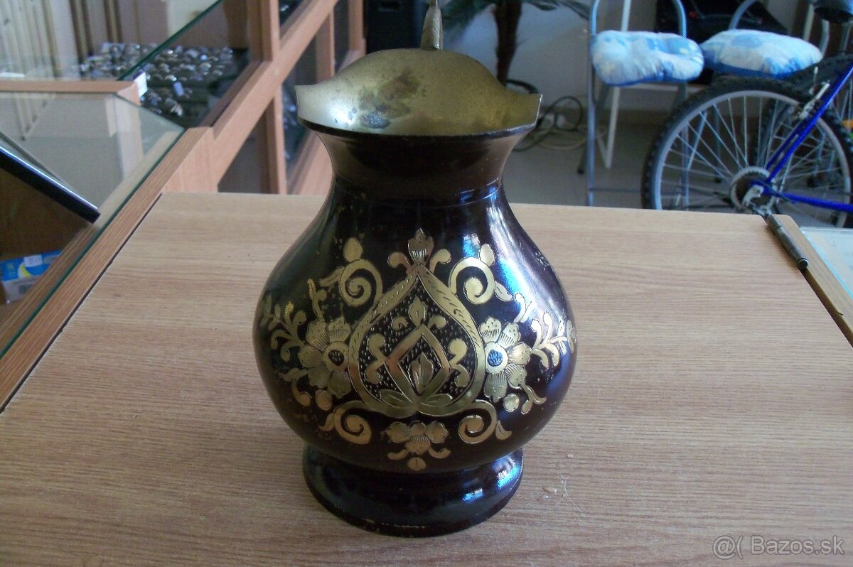 DŽBÁN KOVOVÝ INDIA
