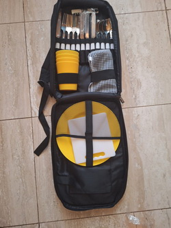 Piknikový ruksak s príslušenstvom pre 4 osoby