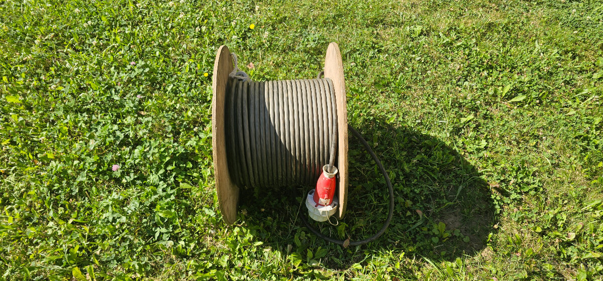 Predám predlžovací kábel 400V/380V