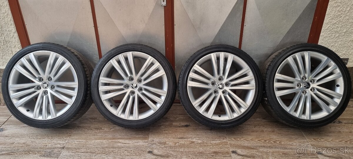 Predám orginal Skoda Superb 5x112 r19 elektrony 235/40letn