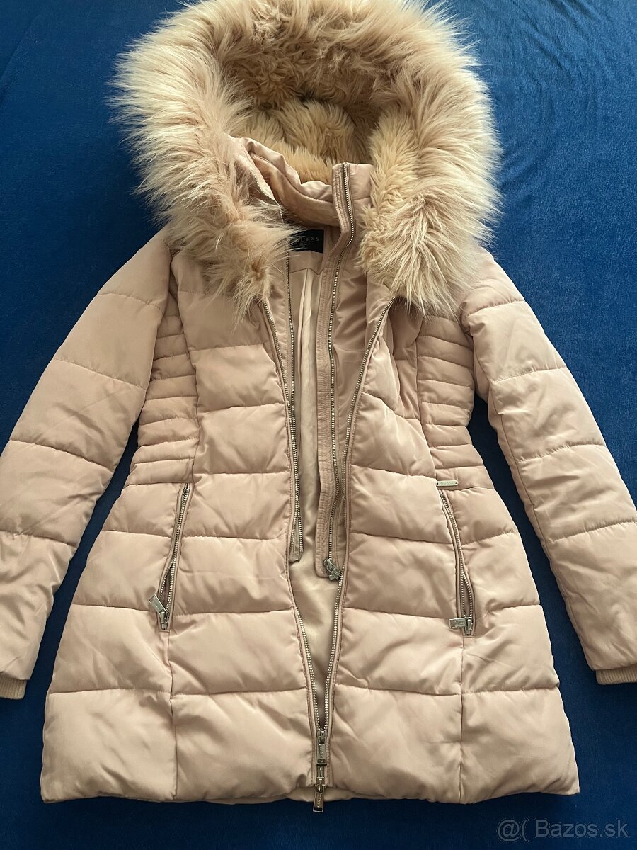 GUESS bundy pouzivane