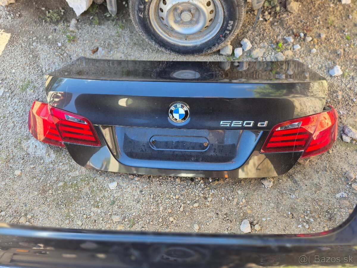Predám zadný kufor pre BMW F10 sedan
