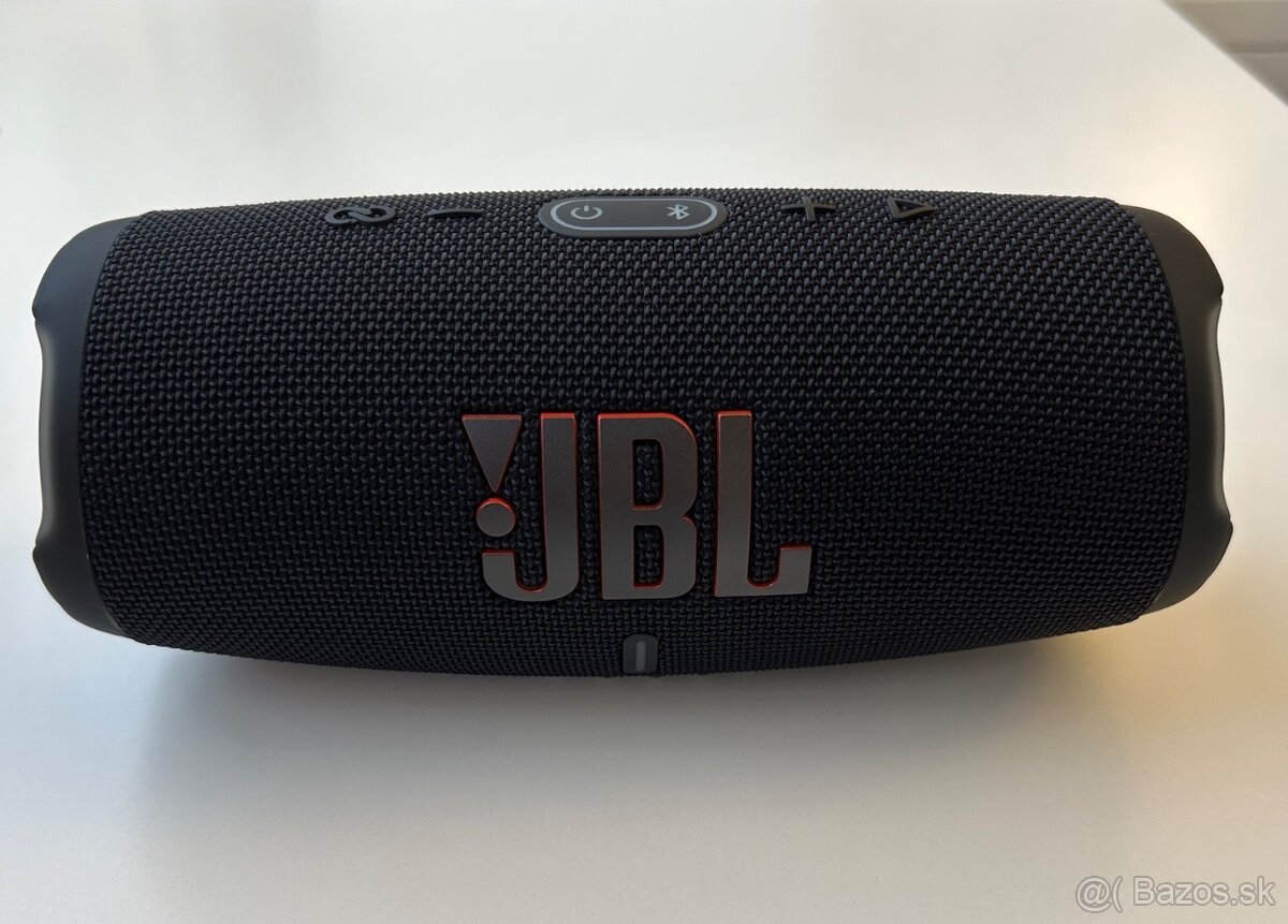 JBL Charge 5 čierny
