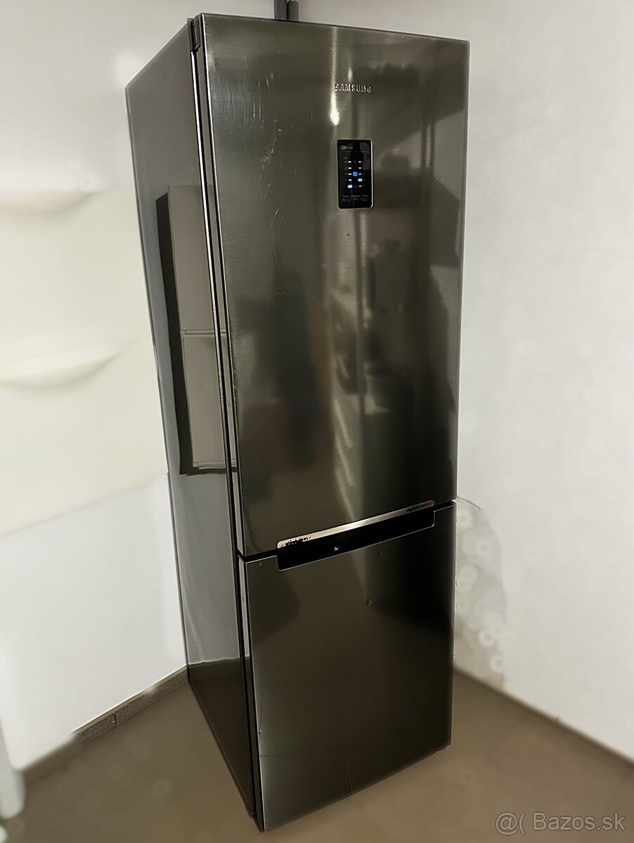 Chladnička s mraziakom Samsung