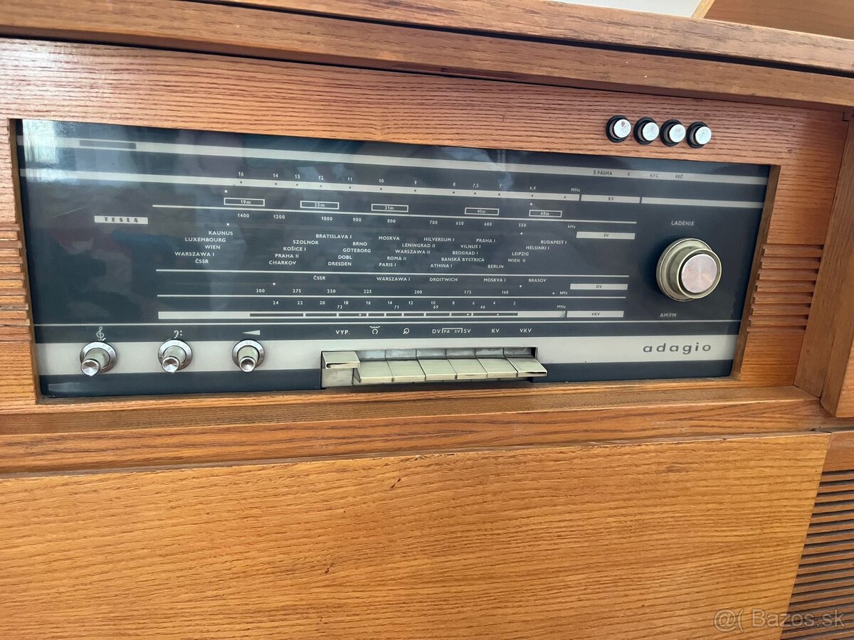 Predam retro radio gramofon