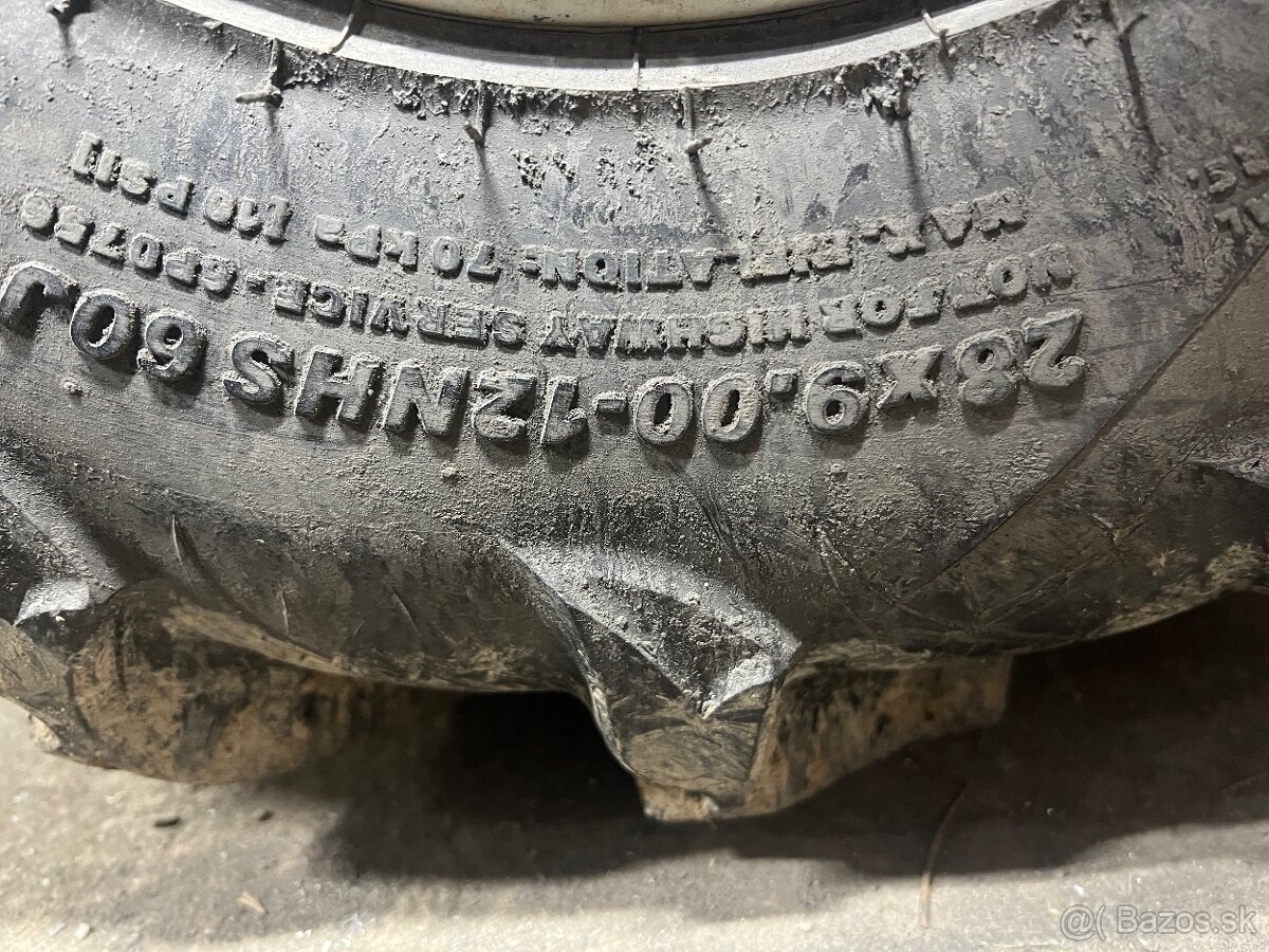 Predám zánovne pneu na štvorkolku