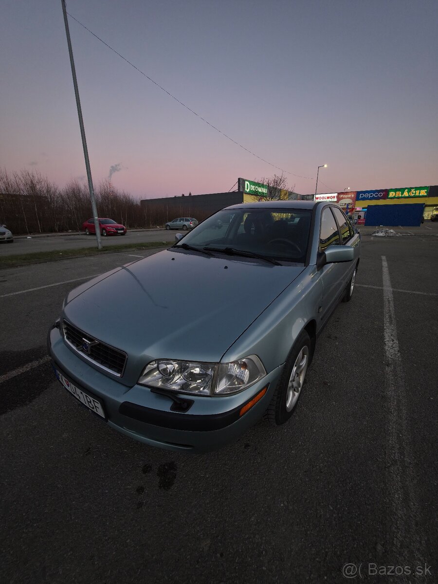 VOLVO S40 T4 2.0T