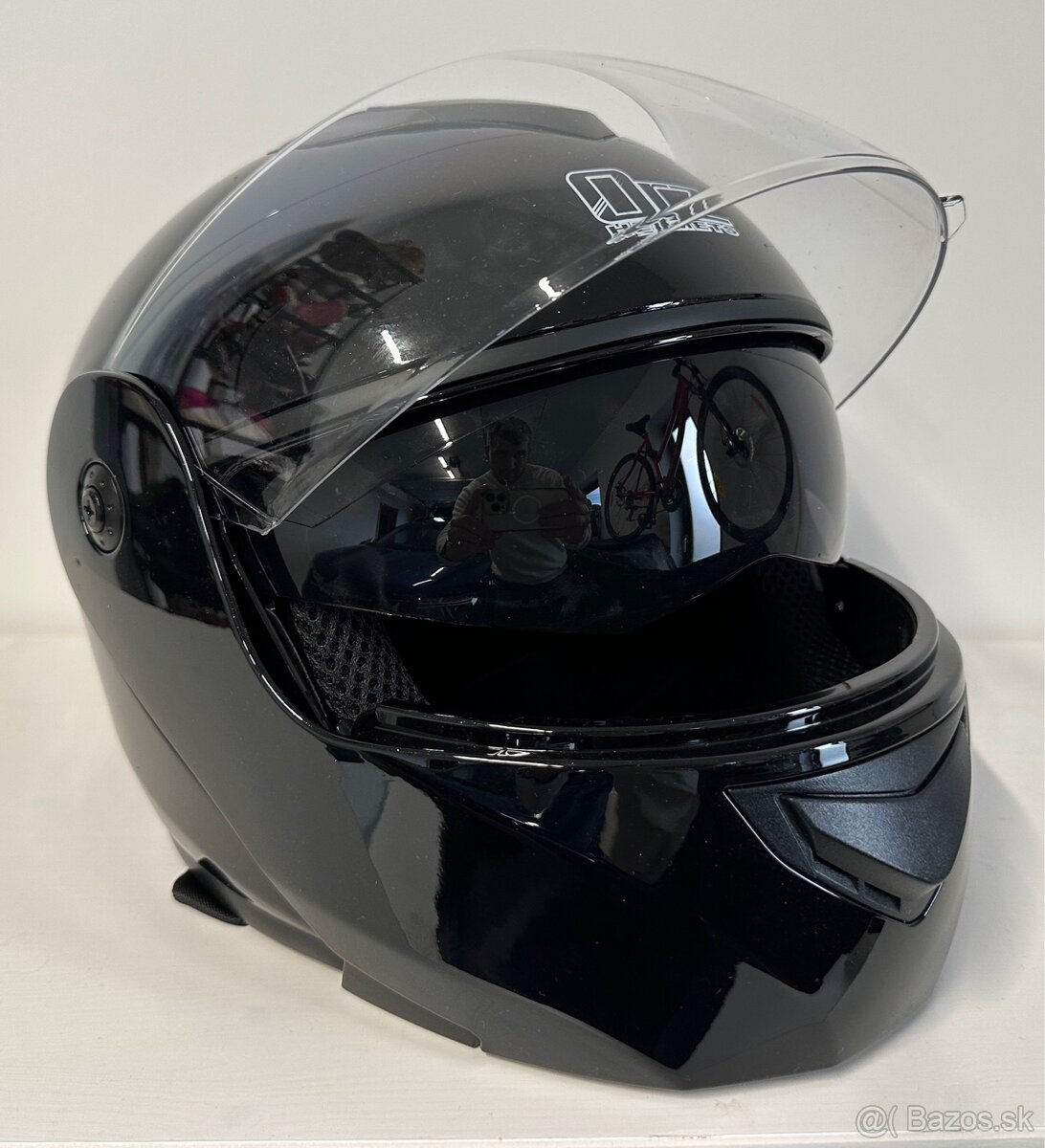 Výklopná moto prilba / helma