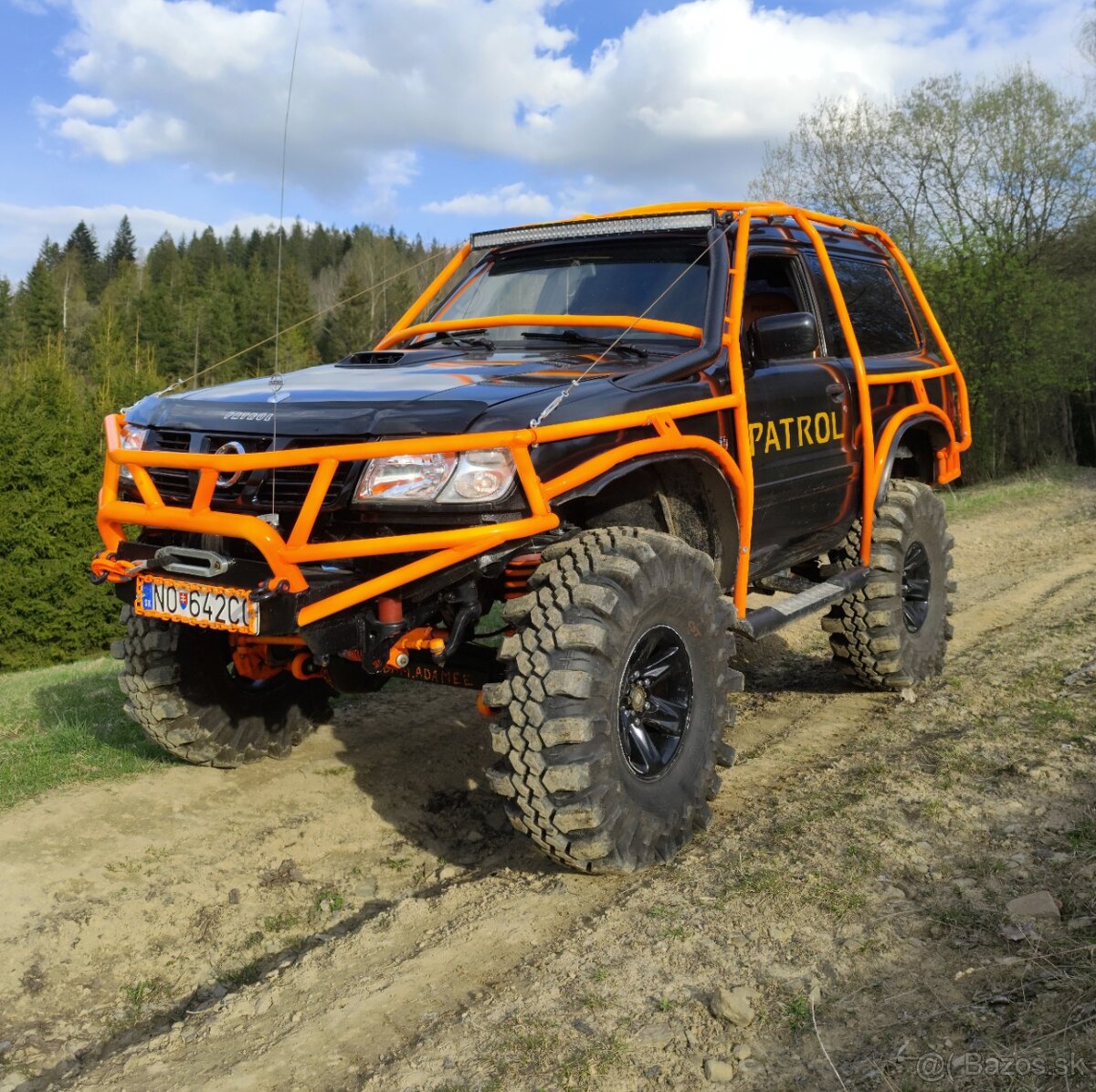 Nissan patrol y61