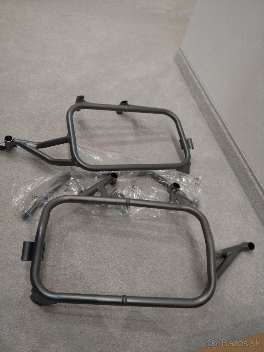 CFMOTO 450MT boční nosiče kufrů