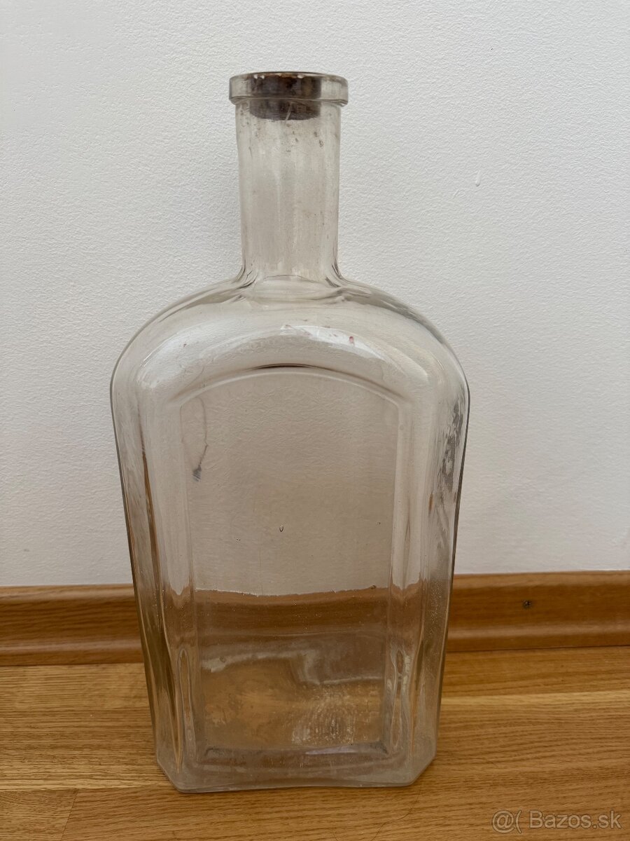 Originálna stará “okienková” fľaša 4L
