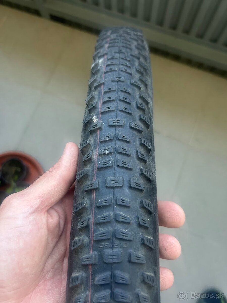 Predám plášt MTB 29 palcovy Schwalbe Racing Ralph