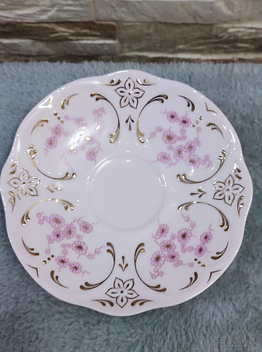 Růžový porcelán, malý talířek, Chodov