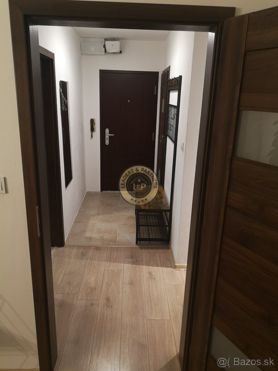 Ponúkame na prenájom 3 izbový byt