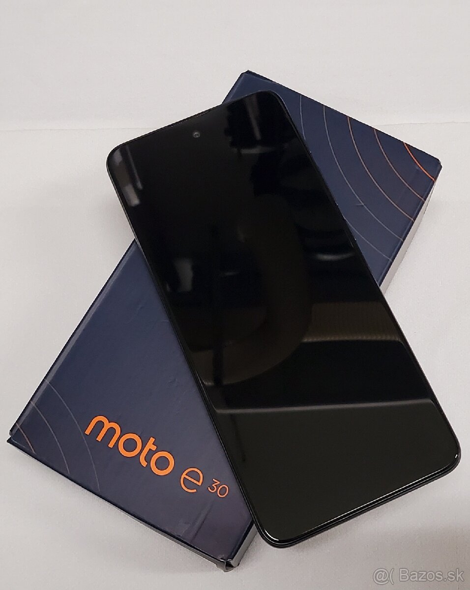 Motorola Moto E30