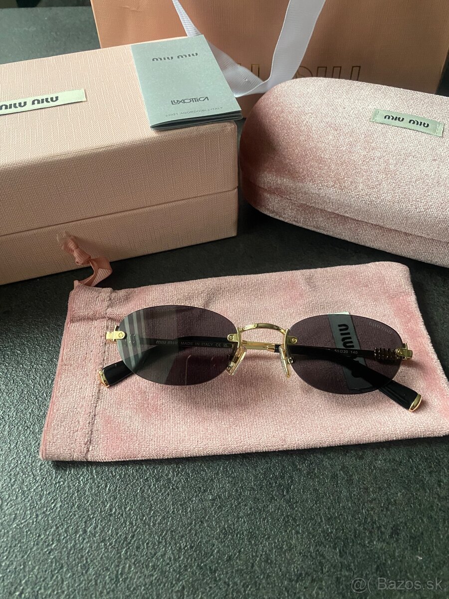 MiuMiu slnečné okuliare