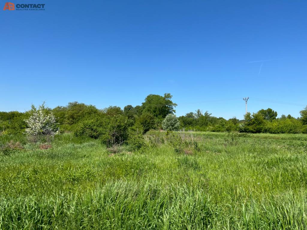 Stavebný pozemok Ratnovce