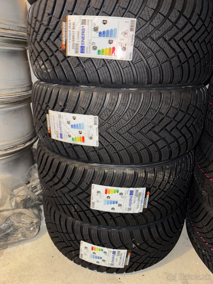 225/45 R17 zimné pneumatiky Hankook