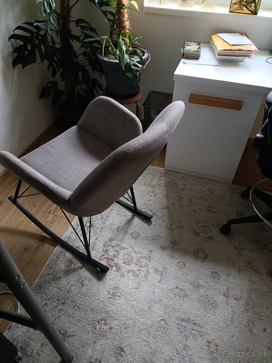 Hojdacie kreslo