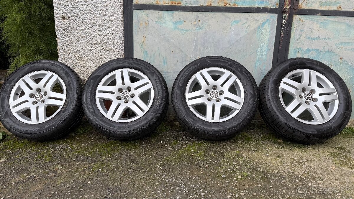 VW original elektrony + pneu R15 195/65